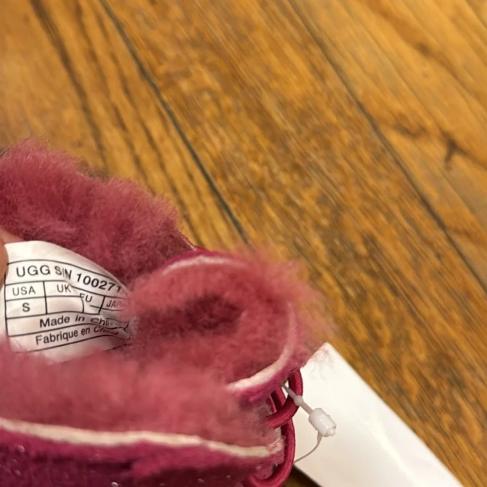 NEW UGG Fuchsia baby boo Glitter pink infant booties lamb fur 6-12m